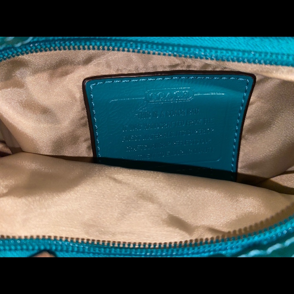 Coach - Picture 7 of 10